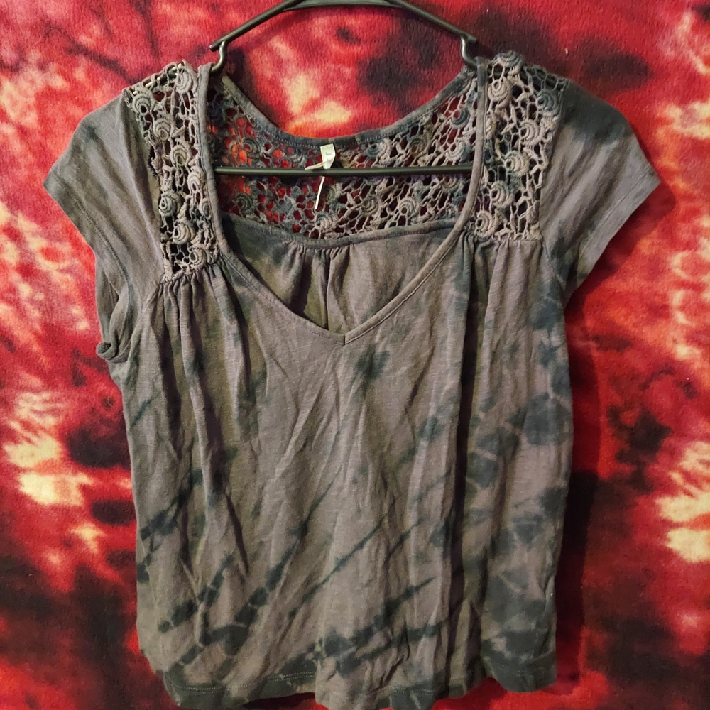 Lace Accent Tie-Dye Women's Top - Gray